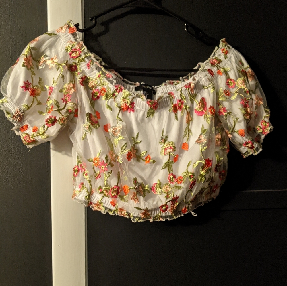 Crop top